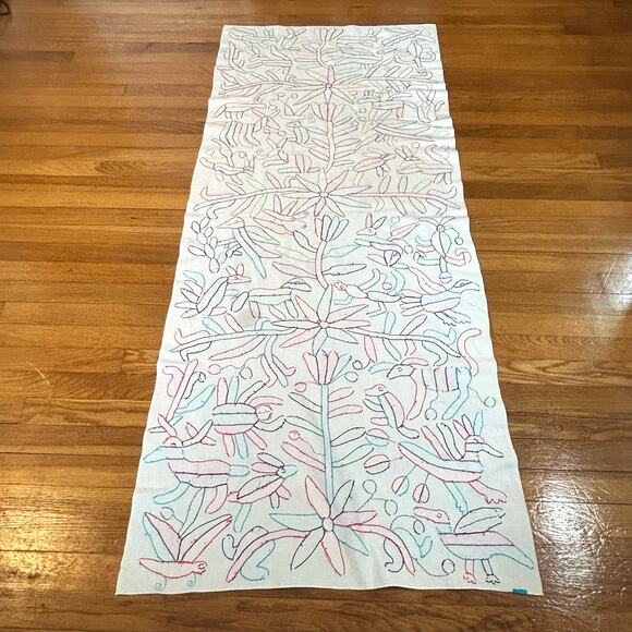 Handmade Mexican Otomi Embroidery Panel - Multicolor Animals & Flora on Cotton - Picture 7 of 9